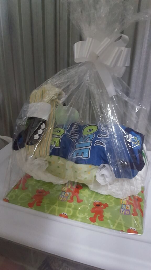 Baby Shower Diaper Cake – Design 8